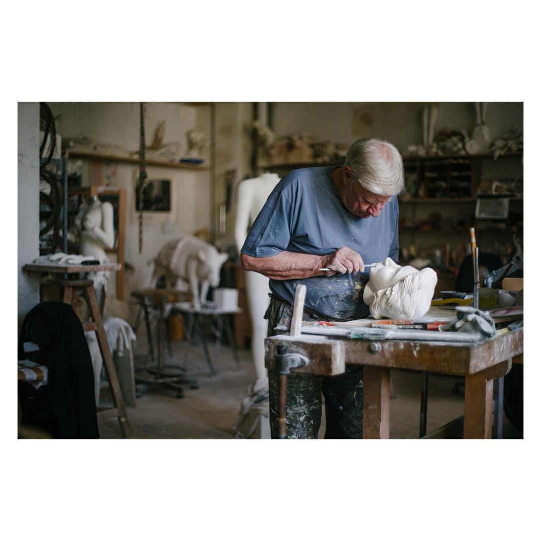 #Portrait à l'atelier &amp; vues de l'exposition "Nymphéas" par Louis Cane pour la Galerie Virginie Louvet, Mai &amp; Novembre 2023, Paris, FR.

#LouisCane
#ContemporaryArt #ContemporaryArtist #PictureOfTheDay #ArtParis