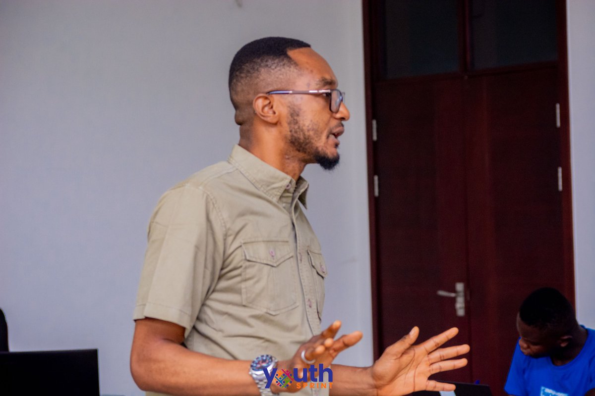 YouthSprint's tweet image. #CVTA

Question de participant:

Pourquoi le protocole de Maputo n&apos;évoque pas les #risques de l&apos;avortement?

Le PM dépénalise l&apos;accès à l&apos;avortement sécurisé donc il n&apos;y a pas assez de risques si tout est suivi à la lettre. _Me Arthur Matengo.

#ProtocoleMaputo @IpasRDC