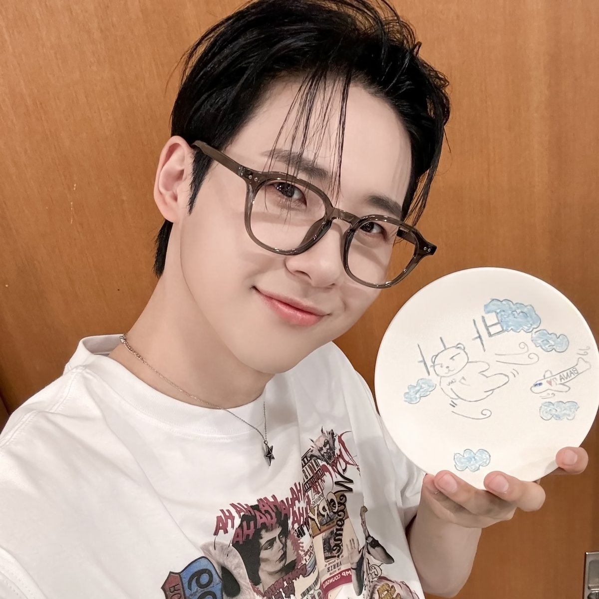 𝗕𝟭𝗔𝟰 𝗢𝗙𝗙𝗜𝗖𝗜𝗔𝗟 𝗙𝗔𝗡𝗖𝗟𝗨𝗕 𝗕𝗔𝗡𝗔 𝟳𝗧𝗛 𝗠𝗘𝗠𝗕𝗘𝗥𝗦𝗛𝗜𝗣 𝗞𝗜𝗧 𝗦𝗣𝗘𝗖𝗜𝗔𝗟 𝗣𝗥𝗘𝗦𝗘𝗡𝗧

🎁 참여 방법 : 7TH MEMBERSHIP KIT를 구매한 BANA중 랜덤 추첨 (3인)
📆 판매 기간 : ~ 2024년 1월 31일 (수) 02:00 PM (KST)까지
🔗 판매 링크 : weverseshop.io/ko/shop/GL_KRW…