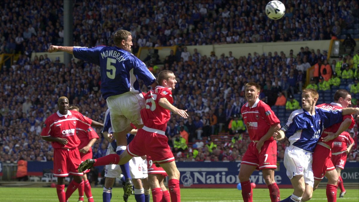 Mogga heads home at Wembley #itfc