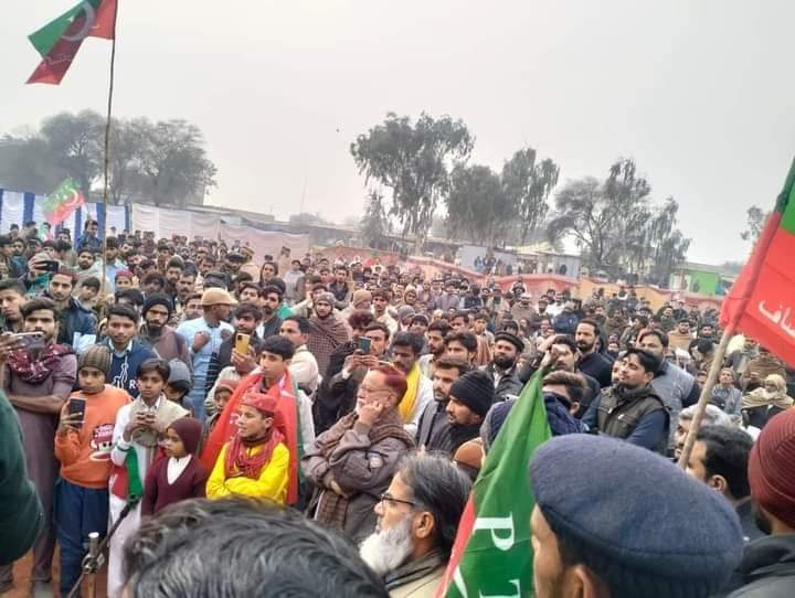 PTISPOfficial's tweet photo. فورٹعباس #PP242
چک نمبر 227/9R شہباز والا نے اپنا فیصلہ سنا دیا، 
پاکستان تحریک انصاف زندہ آباد
#میرا_حلقہ_میرے_لوگ 
#میری_عوام_میرا_حوصلہ
انشاء اللہ شوکت بسرا ایم این اے NA163
انشاء اللہ چوہدری کاشف نوید پنسوتہ ایم پی اے PP-242 https://t.co/pBuMLqx8XJ