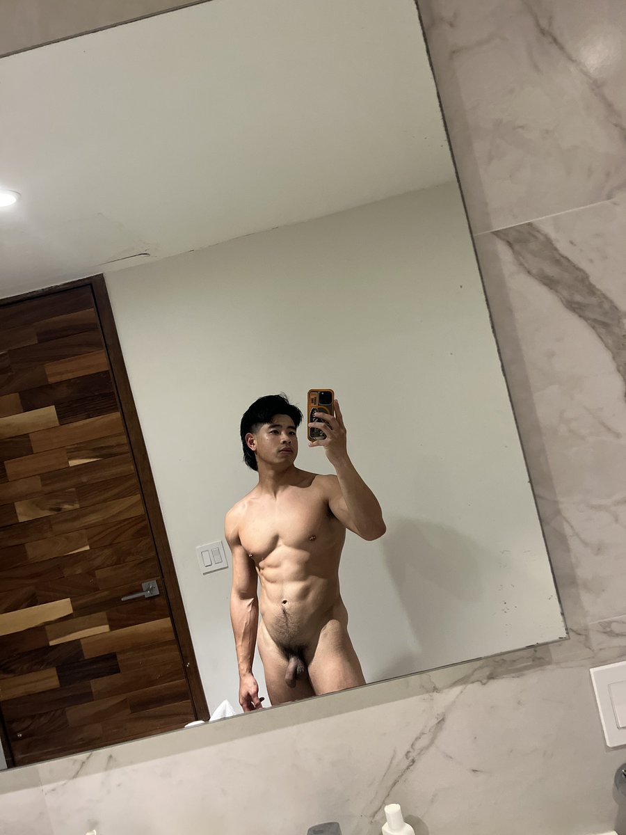 LukeTruongxxx's tweet photo. https://t.co/eCqGt007WU
