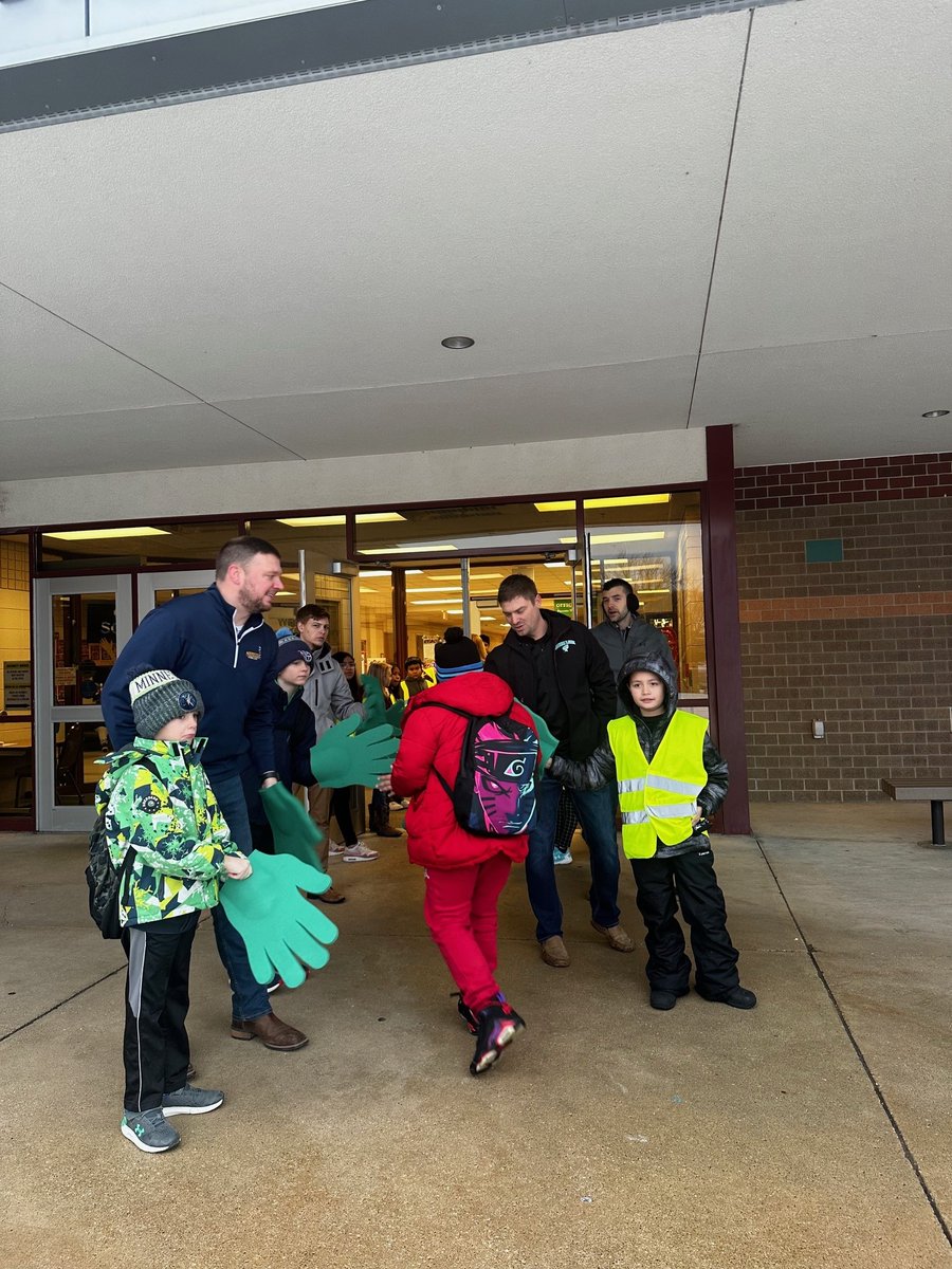 Storm Lake Elementary tweet media