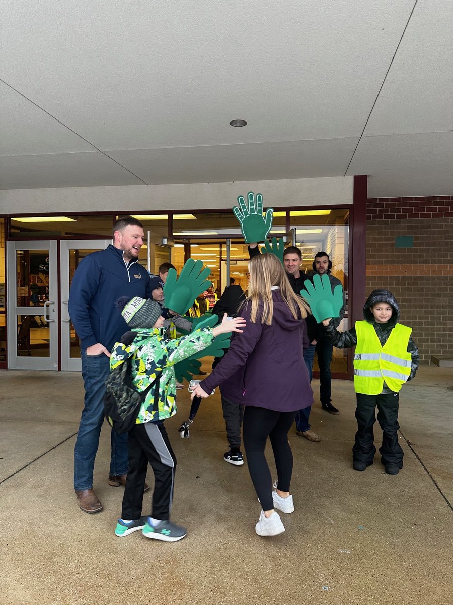 Storm Lake Elementary tweet media