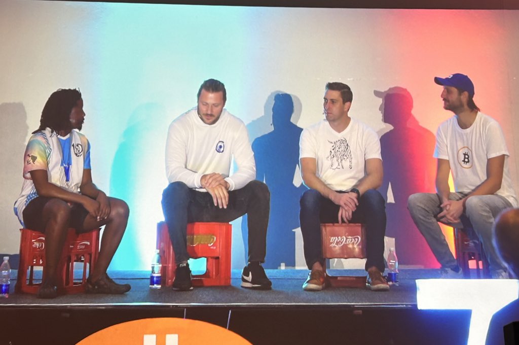 Four blokes from 3 and a half different continents talking about global payment rails ⚡️ 

It’s 
#bitcoin 
#lightning ⚡️