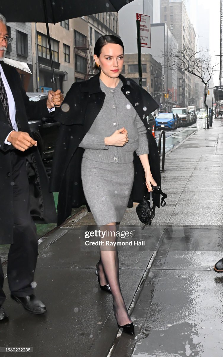 Daisy Ridley Updates tweet media