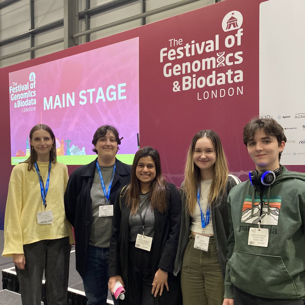 Some members of the DDI had a great time attending the Festival of Genomics and Biodata yesterday! 🧬🔬 #alzheimersresearchuk #alzheimers #dementiaresearch #drugdiscovery #science