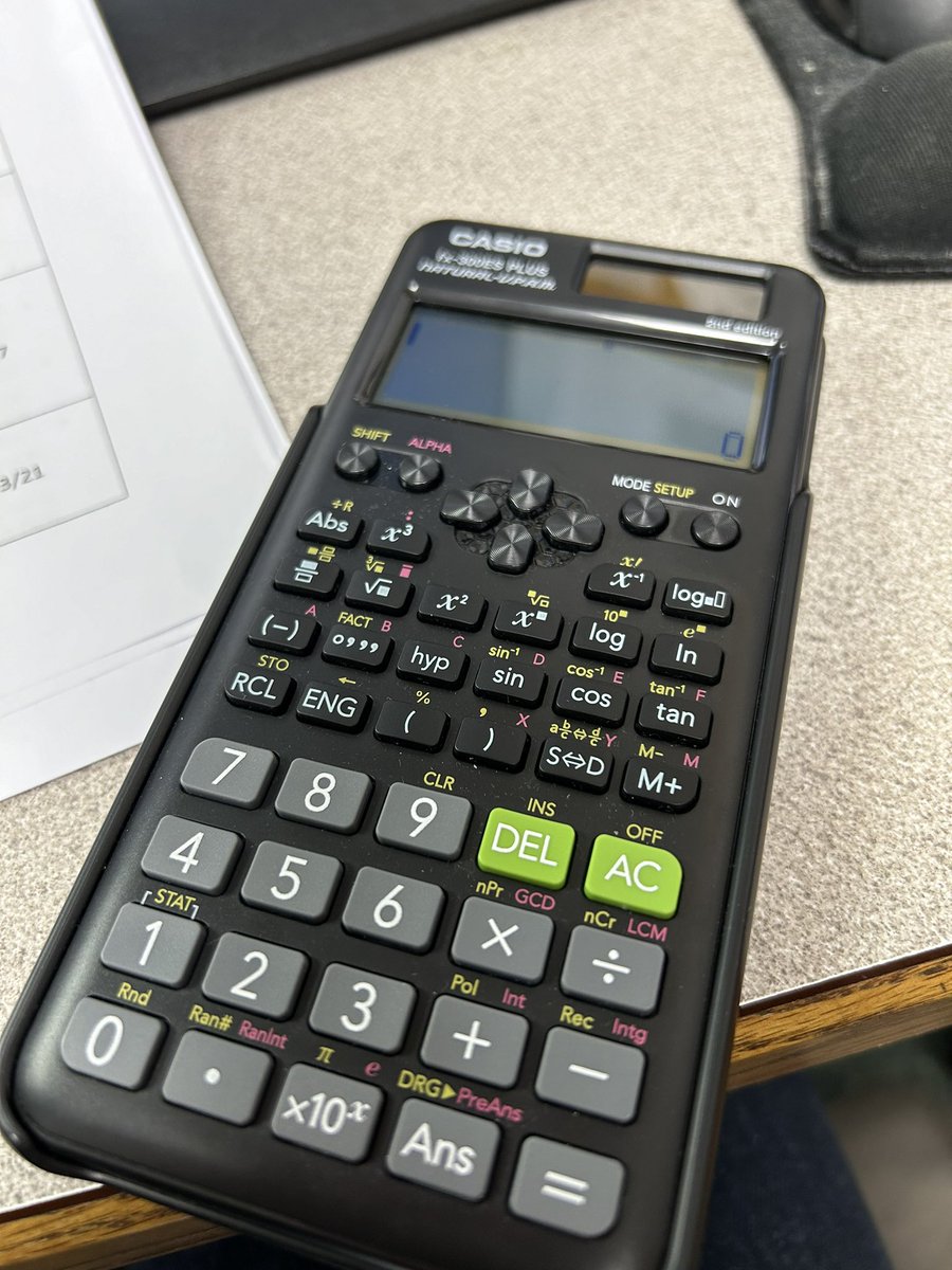 PartialCyborg's tweet photo. I got a new calculator for Christmas.  Literally the same one I already have, just updated, but oh, it is so nice to use.  I could on and on, but I’ll spare you. https://t.co/FoGbQqjXwh