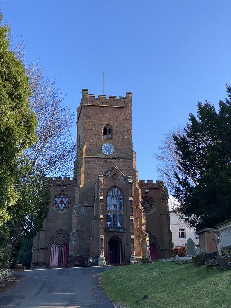 GeographyHchs's tweet photo. Human fieldwork day! Two groups visited Hartlebury to investigate the impacts of counter-urbanisation. They completed environmental quality surveys, traffic counts and asked the public questions to get their thoughts. Very grateful for the sunshine! ☀️ @HanleyCastle #geography https://t.co/idpzb2hPqL