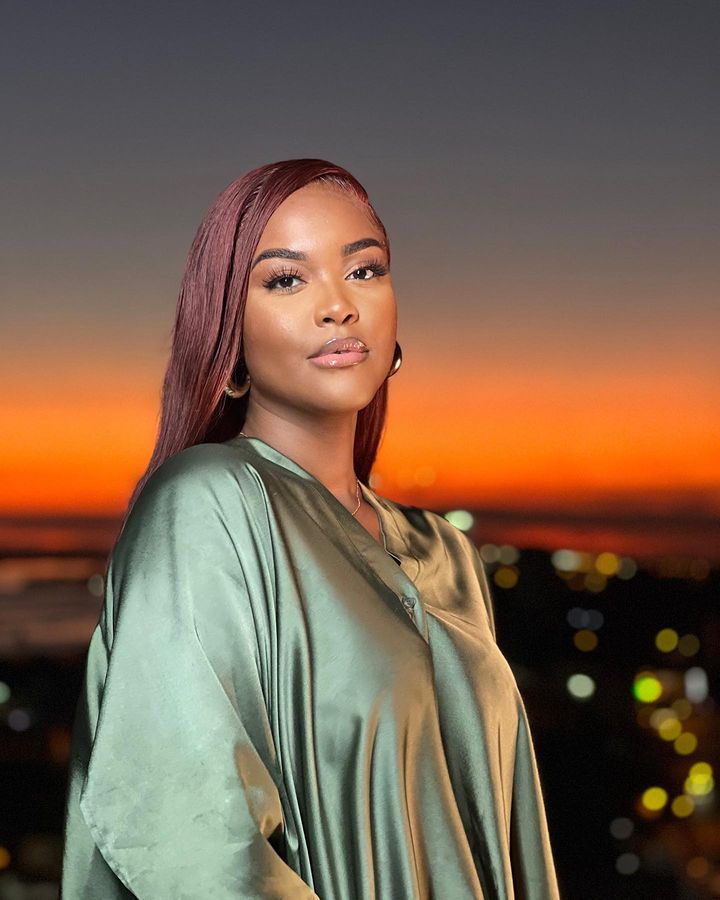TRACE_Gospel's tweet photo. @RoxyOlua❤️💜💙!
Elle balance balance les prmières images de son nouveau clip en cours de réalisation à Abidjan🇨🇮🚨💯🔥!
Hâte de partager avec vous le résultat! Restez connectés pour ne pas manquer le moment💫!
#NewSong #ComingSoon #WeAreGospelMusic #TraceGospel https://t.co/aS4dPDkHEu