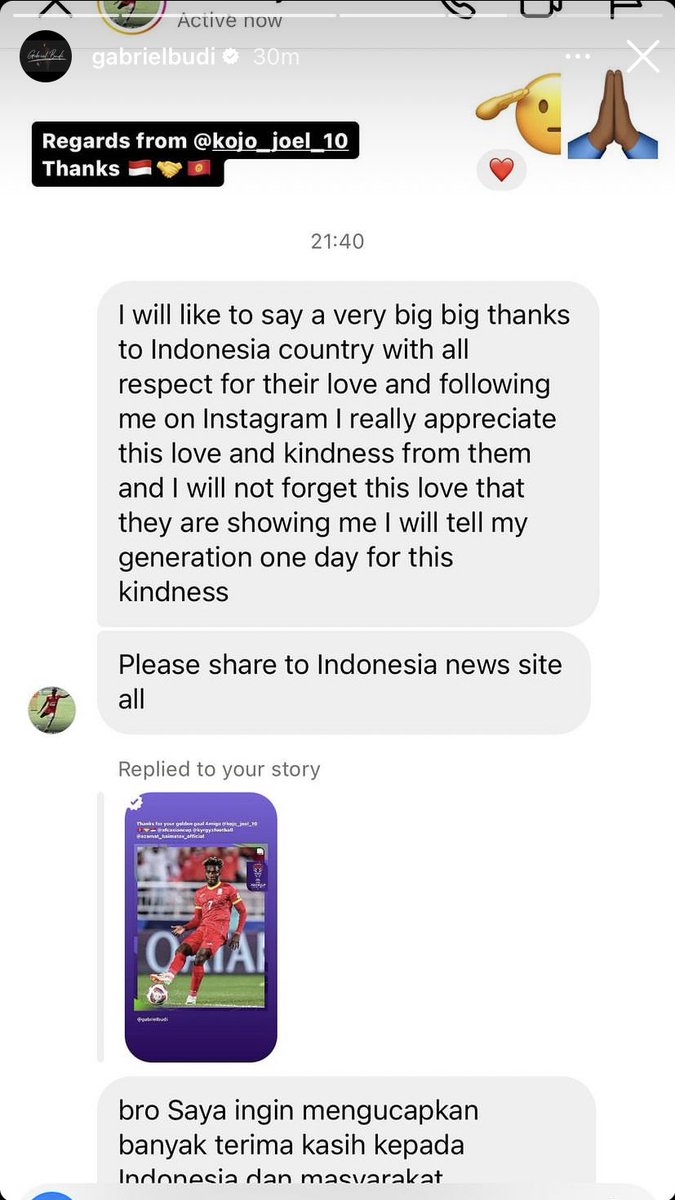 garagarabola_'s tweet image. Via IG Mas @GabrielBudi 

Rakyat Indonesia dapat salam hangat dari Joel Kojo!

Orangnya humble banget kayanya 🥹
Dia bilang ga akan lupa sm dukungan dan cinta yg ditunjukkan publik Indonesia!

Sukses terus karirmu Mas Joel Kojo!
Semoga suatu hari nanti datang dan bermain di sini!