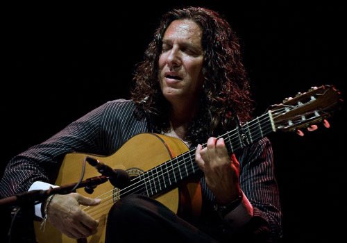 Será misión imposible pero por si acaso: tengo 3 entradas de sobra para Tomatito, a las 19’30 en el teatro prinicipal de Vitoria . (Fila11) Alguien le interesa???  MD por aquí o si me conoces llámame! Porfa RT (aún se dice así?)