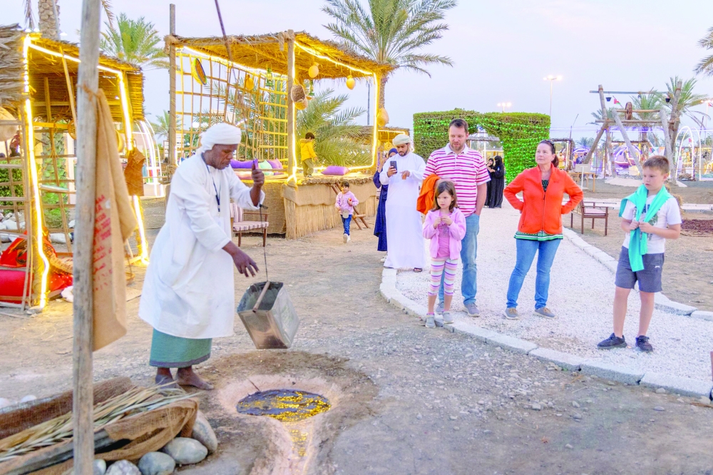 مهرجان صحار يشهد إقبالا كبيرا 
#جريدة_عمان
omandaily.om/article/1151961