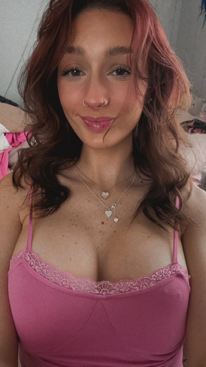 julia tweet media