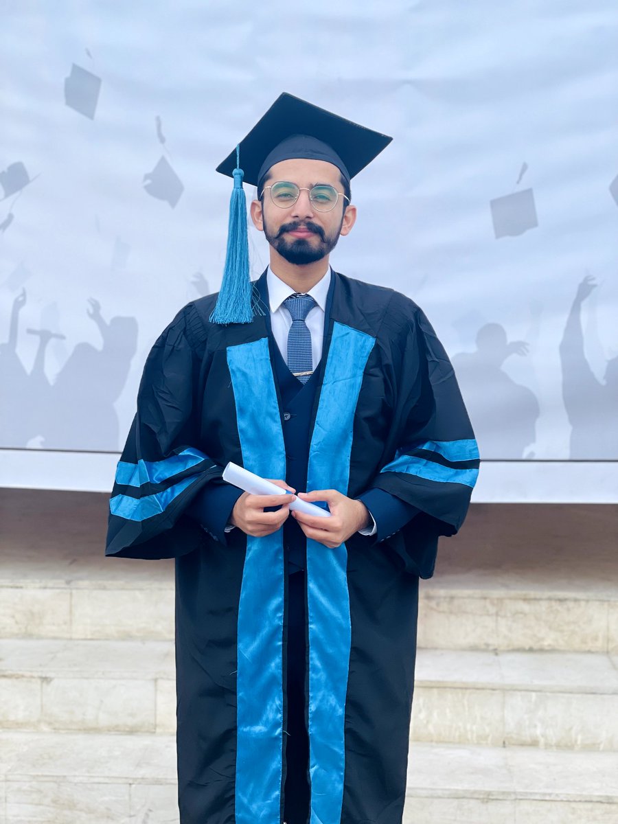 BeingAssad_1's tweet image. IT WAS A GREAT DAY INDEED.
GRATEFUL TO THE ALMIGHTY GOD AND HIS CREATIONS WHO BECAME PART OF THIS AMAZING JOURNEY. LOVED EVERY MOMENT OF IT AND HAD THOUSAND MEMORIES.
26/01/24.
#CONVOCATION24 #BATCH22 #SLMC #SAHILITES #SAHIWAL #GRADUATIONDAY 🎓