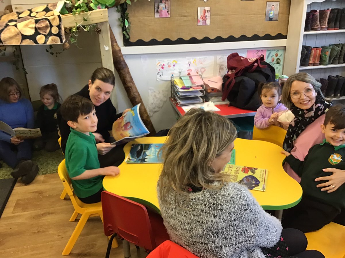 Bulbourne_WPA's tweet photo. Thank you so much for coming to our reading café in Reception this morning! We loved having you visit! 🤗 https://t.co/GMICxsVtFp