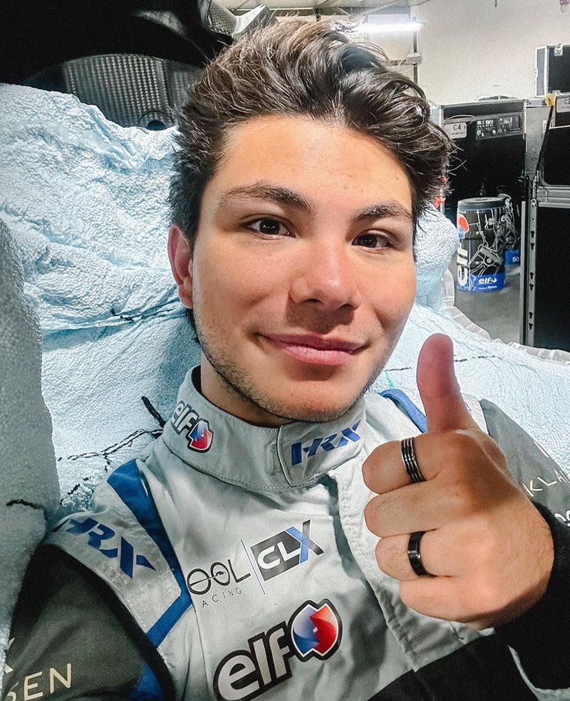 alexgarciag24's tweet photo. Haciendo mi asiento para esta temporada con @COOLRacing https://t.co/0wipySVJYB