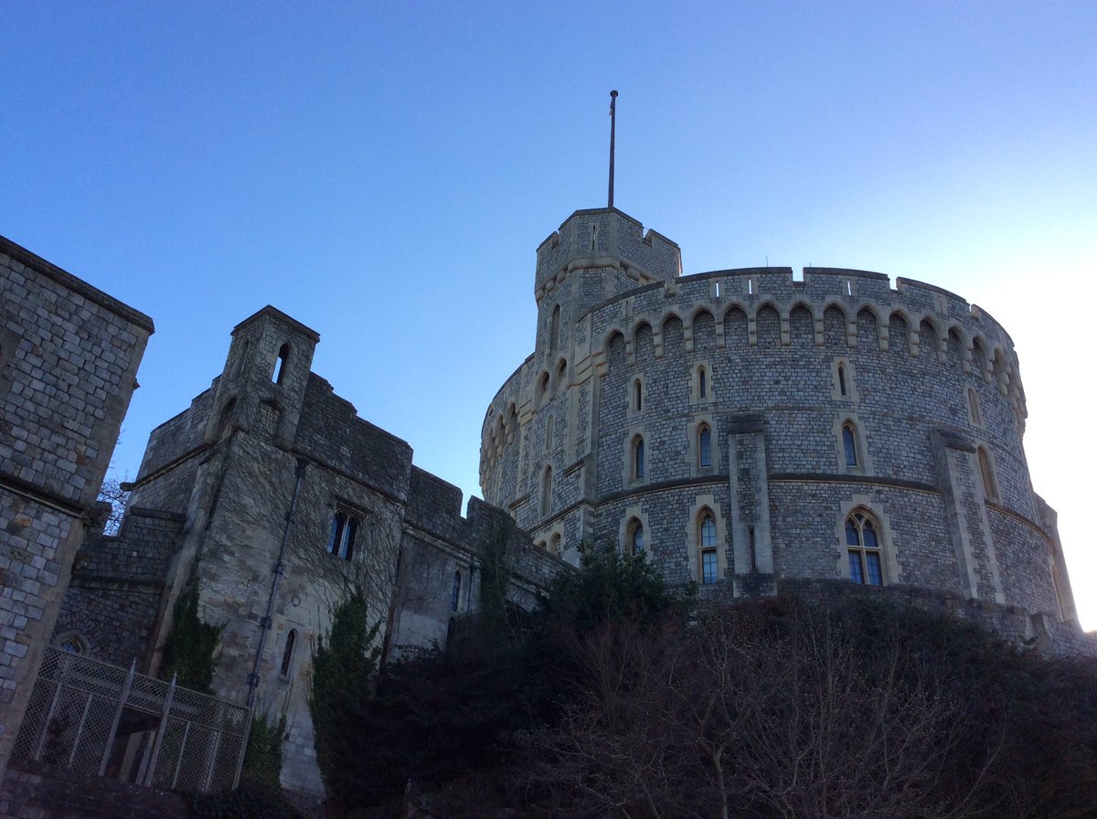 Year 4 Windsor Castle trip. Unfortunately the King was not at home! #windsorcastle #history #year4
