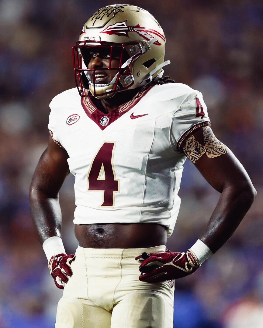 PFF_College's tweet photo. Kalen DeLoach: 93.6 Pass Rush Grade last season

🏹 1st among all Linebackers https://t.co/FID2iWYVrl