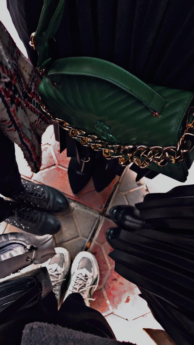 ShahribanS's tweet image. About today 💚‌‌📚
#friendship 
#friend 
#withfriend 
#friends 
#FriendlyMatch