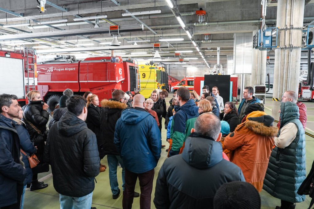 O exkurzi na letiště byl ze strany občanů obrovský zájem. Fanoušci letadel a leteckého provozu měli možnost si prohlédnout nejen provoz na letišti, ale navštívili i nejmodernější požární stanici u nás.