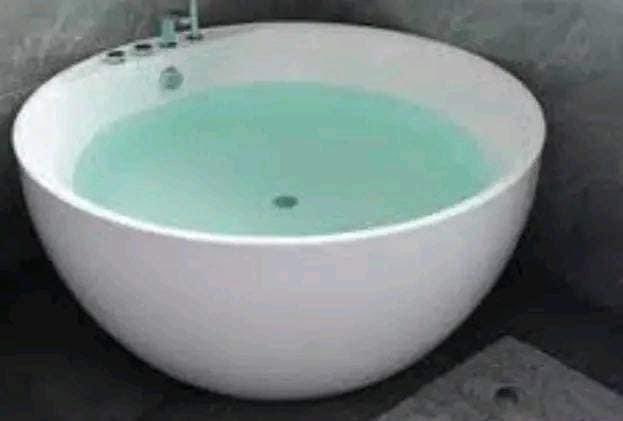 XekiHlongwane's tweet photo. "My Name is khathutshelo , I make Round Solid buthtub . How did I do?"

Please share my work so it can reach the right people. 

Contact : 0828341989 https://t.co/YUWSZxOL2H
