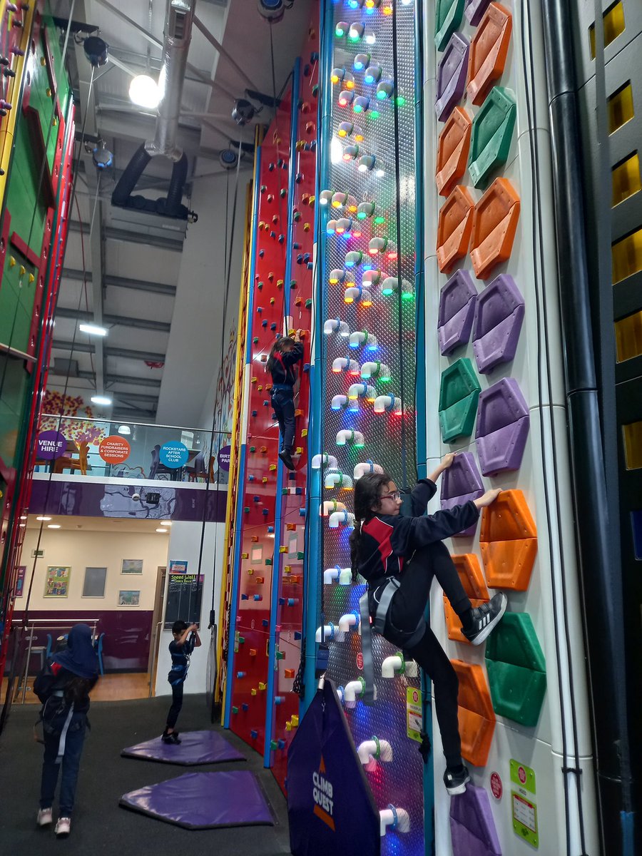 denbighprimary's tweet photo. Over the past few weeks, we have been visiting @climbquestmk where the our Year 5 children have had a wonderful time building confidence, developing their resilience &amp; facing their fears. They have all had a brilliant time and pushed themselves beyond belief! https://t.co/GY5bEs1Sco