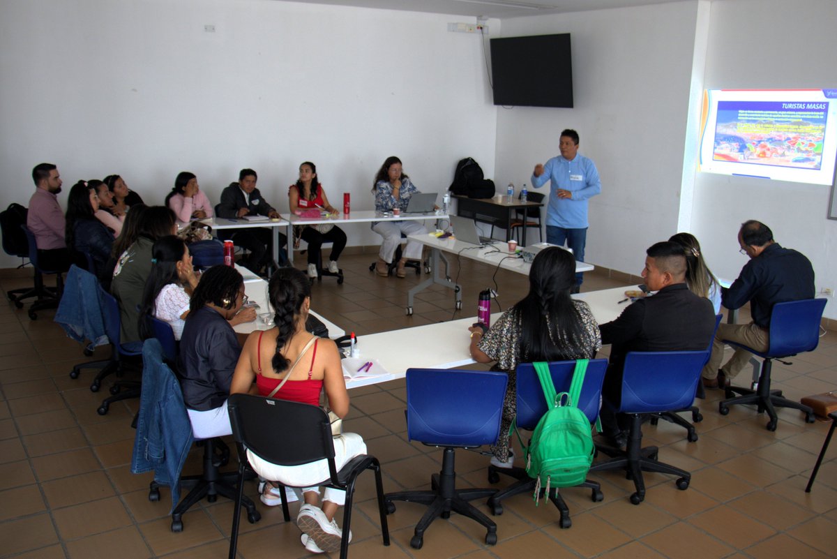 ECoSCTeI's tweet photo. 👨🏻‍🏫💻Diplomado en agroturismo con actores de los cuatro municipios donde impacta el Proyecto ECoS-CTeİ, del 25 al 27 de enero de 2024 en la @unicauca🍃📚

📰 Nota completa: https://t.co/goFhehUlLi

#ECoSCTeI
#CaucaRegióndeConocimiento
#TejiendoConfianza https://t.co/bcuUDY4GPK