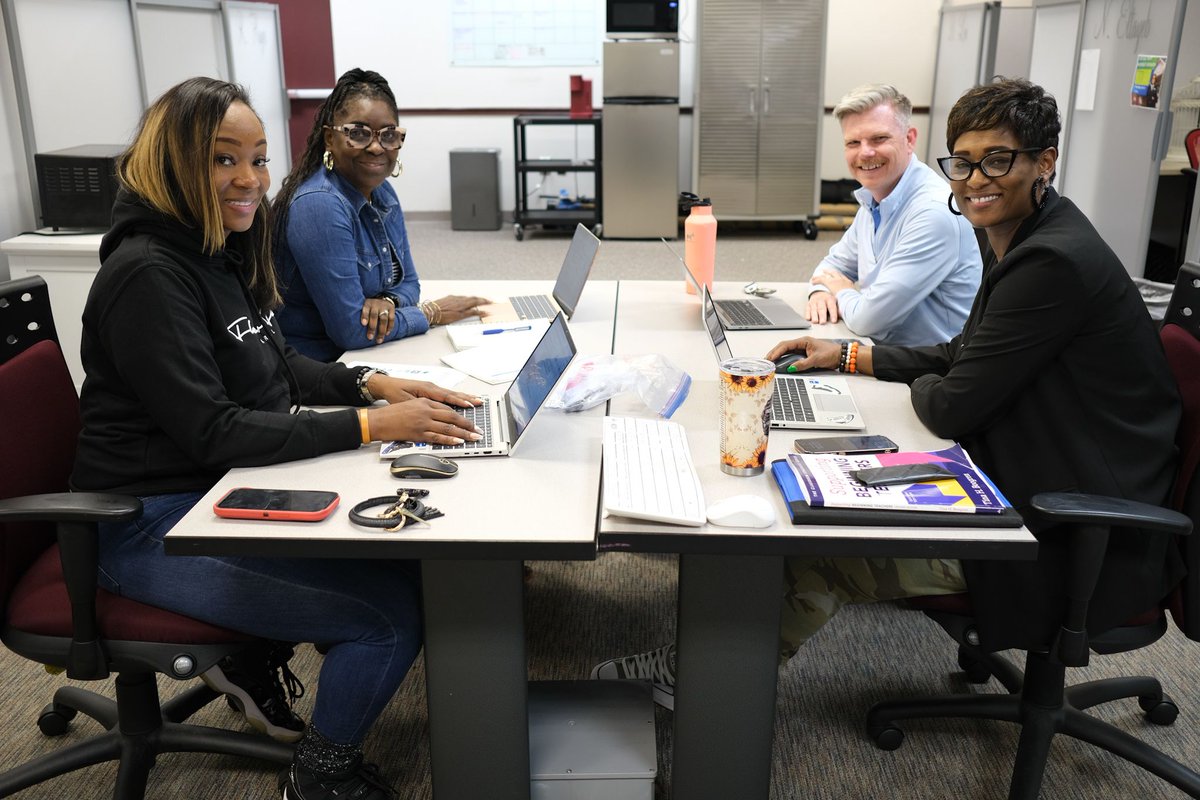 CCPSProfLearn's tweet image. The Professional Learning team is creating proposals to present at the 2024 Learning Forward Conference. We will see you in Denver! @LearningForward @CCPS_PLCReddick @CCPS_PLCNoel