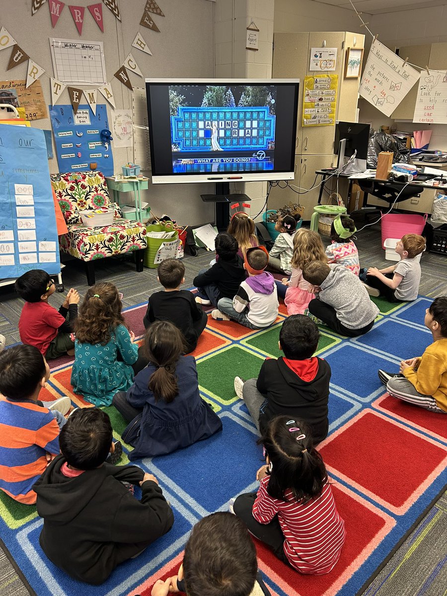 Dr. Danielle Courtemanche’s Class tweet media