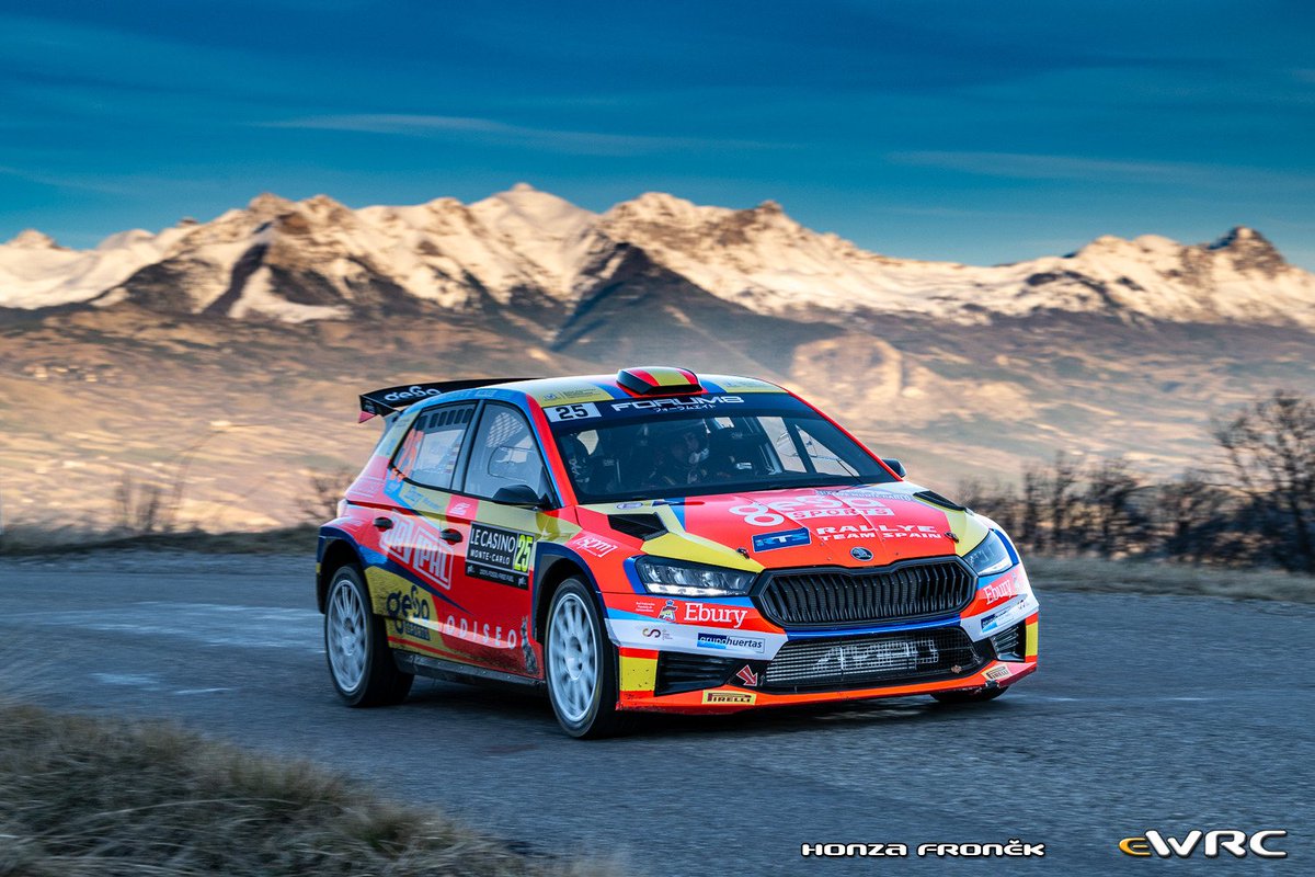 #MonteCarloRally Lopez & Vasquez leading RC2 at SS5.  

Skoda Fabia RS Rally2.

@SpeedlineCorse