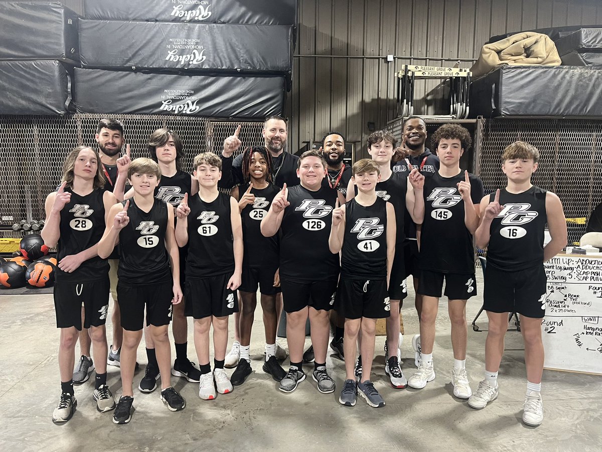 PGHawkFootball's tweet photo. MIDDLE SCHOOL LEADERS!  These young men were chosen as leaders on the court/field AND in the classroom where it counts.   Super PROUD of these guys for going FULL TILT in all areas! https://t.co/hf5ktUYSjr