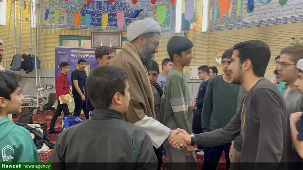 rozagar_'s tweet photo. مسجد محل امن و آرامش
پرورش نیروی انقلابی از این مکان نورانی شکل میگیرد
#اعتکاف_دهه_هشتادیها https://t.co/m6McK1RFdJ