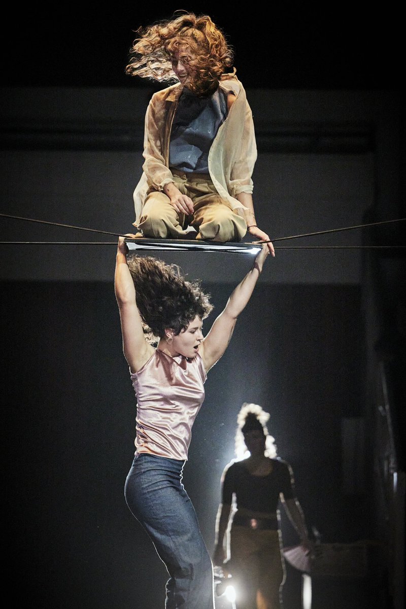 #CNAC35 - Une véritable réussite 

Une création engagée et lumineuse, coup de cœur Culture Cirque. 

✏️ Notre article est en ligne sur nos pages 

Actuellement <a href="/LaVillette/">La Villette</a> 

📸 Christophe Raynaud de Lage