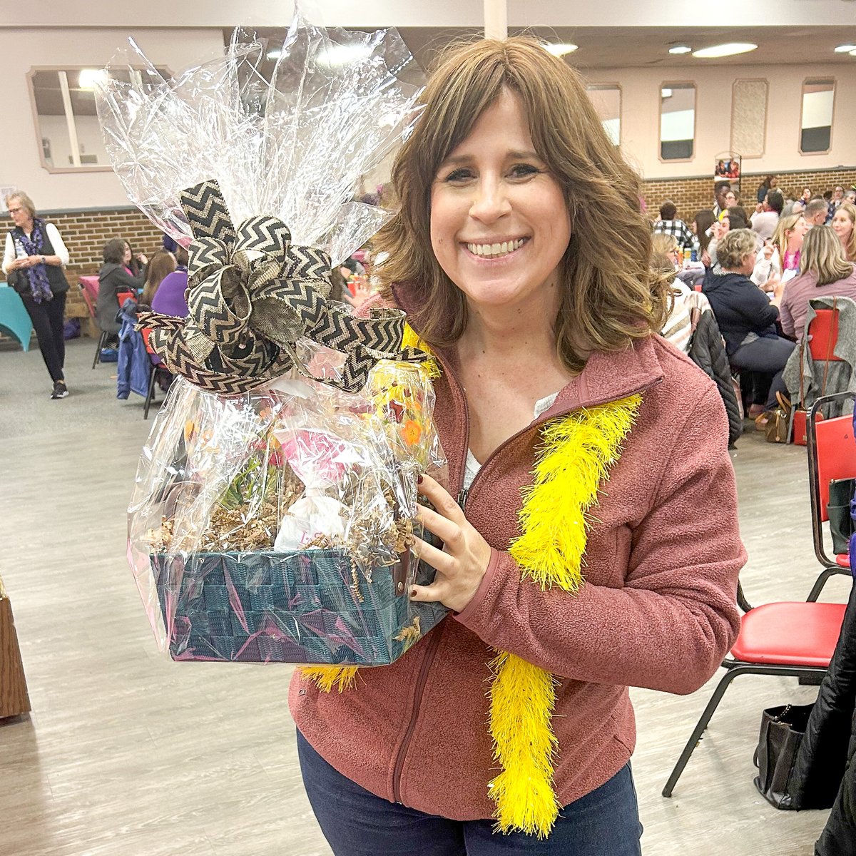 FFFCUofMD's tweet photo. Thank you to @foundationbcps for a fantastic evening at their sold-out Designer Bag Bingo! Our #FFFCU team had a blast! 👛

Proceeds from the inaugural event will support #TheExchangeree to provide resources to #TeamBCPS. Learn more: https://t.co/XnOUxvccn5 https://t.co/lfoDMO7n1f