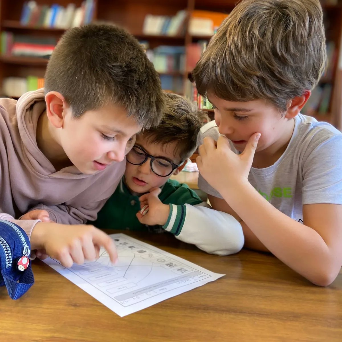 1º E.P. ha tenido unos profes excepcionales para explicarles las ONOMATOPEYAS!! Gracias 2ºE.P !!!
#MaristasEstásEnCasa #MeGustaMiCole #MeGustaMaristas #EducacioDeCalidad #Onomatopeyas