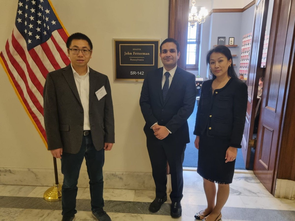 ShaohuaPi's tweet photo. We are advocating and making a difference for Vision research. #ARVO https://t.co/3nUquZnsIz