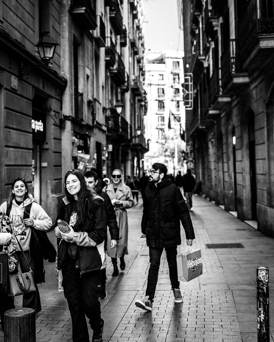 ‘Don’t Look at the Camera.’ #Barcelona #Streetphotography #blackandwhitephotography #photojournalism #blackandwhite #photography