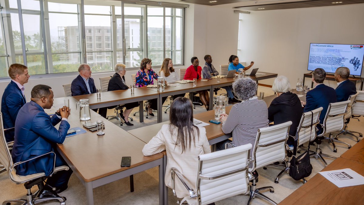 RwandaYouthArts's tweet photo. Min. @jnabdallah received a high-level delegation of the Catholic Relief Services (CRS) from the United States. They discussed ways of expanding their partnership, and the delegation gained a comprehensive understanding of areas CRS can focus on for youth development in Rwanda. https://t.co/0xen2Q5xf4
