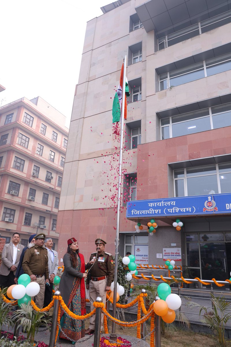 DMwestDelhi's tweet photo. Happy 75th Republic Day! 
Proudly celebrating with our departments,  we honour our nation's spirit and our collective journey. Special awards for dedicated staff &amp; students highlight our unity &amp; resilience.   @SinghKinny @LtGovDelhi @PMOIndia @CMODelhi @AdityaSangotra @PravirJain https://t.co/1VPX8A2YUj