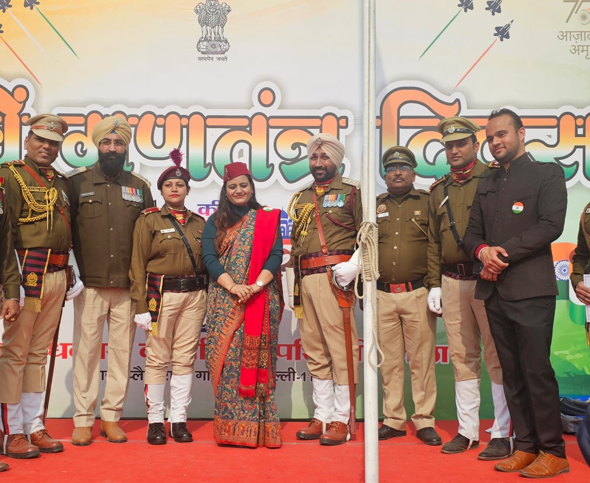 DMwestDelhi's tweet photo. Happy 75th Republic Day! 
Proudly celebrating with our departments,  we honour our nation's spirit and our collective journey. Special awards for dedicated staff &amp; students highlight our unity &amp; resilience.   @SinghKinny @LtGovDelhi @PMOIndia @CMODelhi @AdityaSangotra @PravirJain https://t.co/1VPX8A2YUj