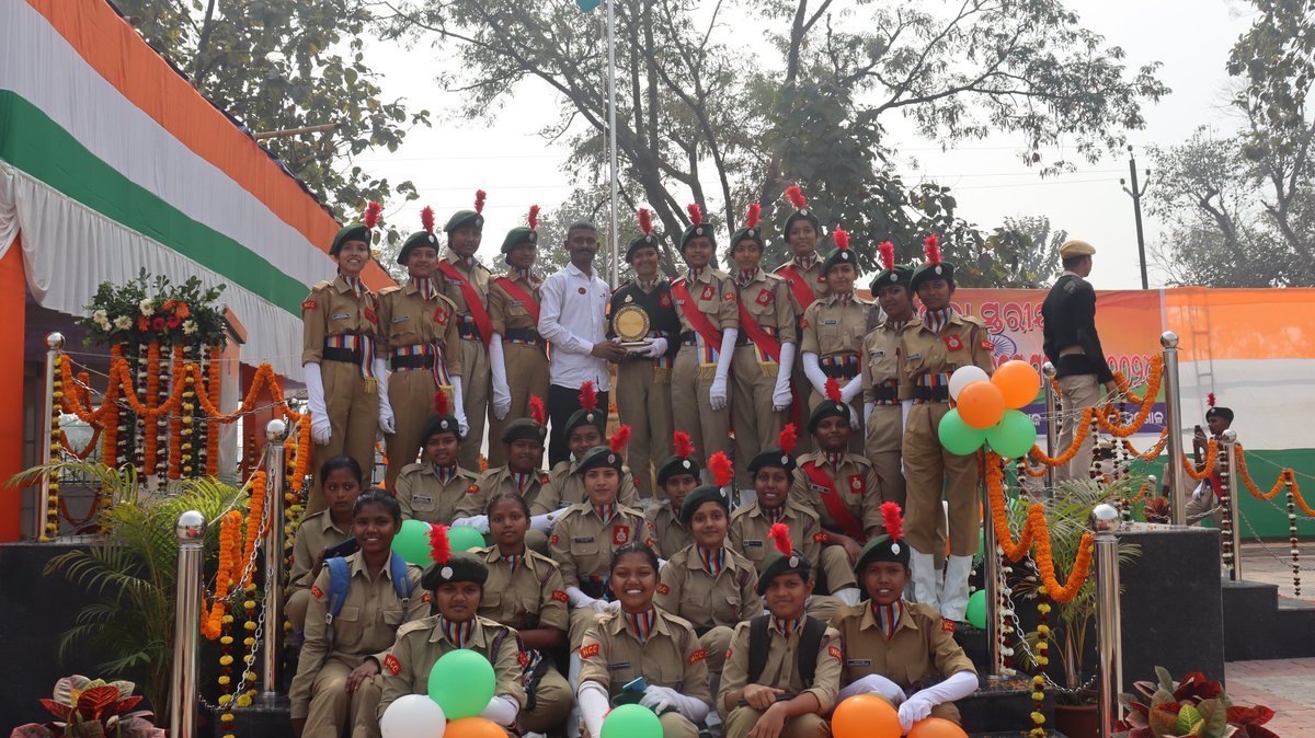 AngulNcc's tweet photo. On the occasion of 75 th republic day, NCC Cadets took part in district level parade competition and secured first position among the troops.
@utkalpride @HQ_DG_NCC @MahanadiW @angul_dm @NCCDteOdisha @adgpi https://t.co/B1TCNHdzzY
