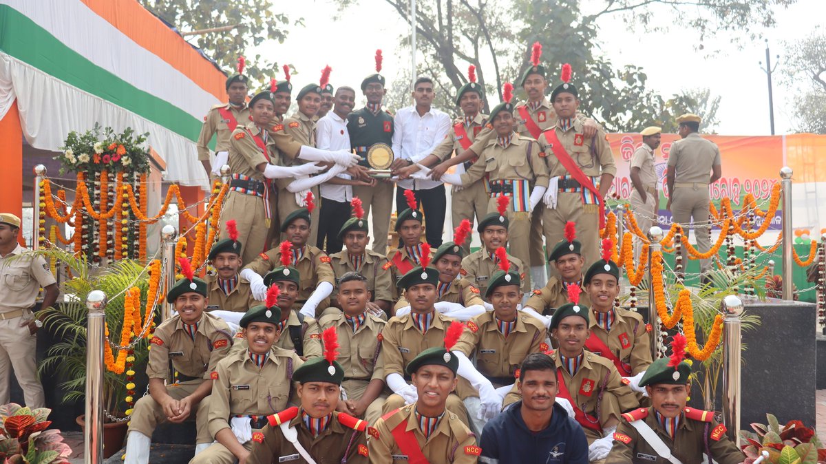 AngulNcc's tweet photo. On the occasion of 75 th republic day, NCC Cadets took part in district level parade competition and secured first position among the troops.
@utkalpride @HQ_DG_NCC @MahanadiW @angul_dm @NCCDteOdisha @adgpi https://t.co/B1TCNHdzzY