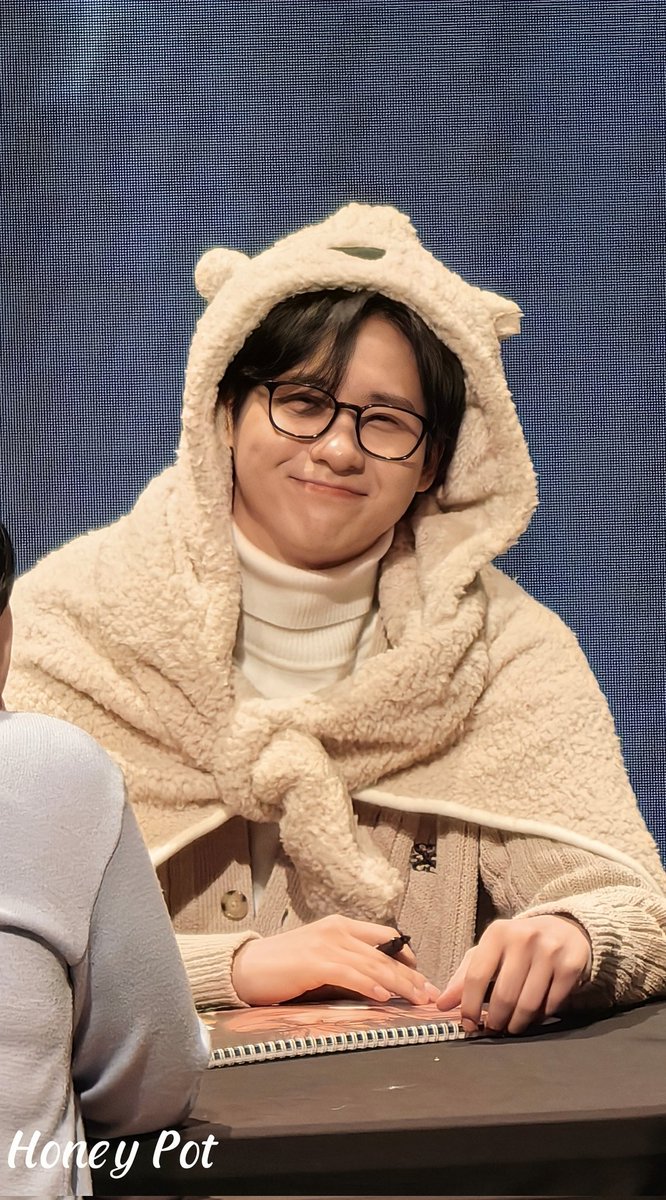 CNUSHONEYPOT's tweet photo. My favorite cute smile💙
#신우 #B1A4 #CNU https://t.co/JpSgYbTr7v