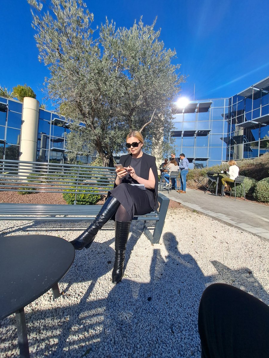 PinkElephantCom's tweet image. It's been a Nice-Madrid double-header this week for @MaxineMcArthur &amp;amp; @Colin_Stone_!

Where will our pink elephants end up next?