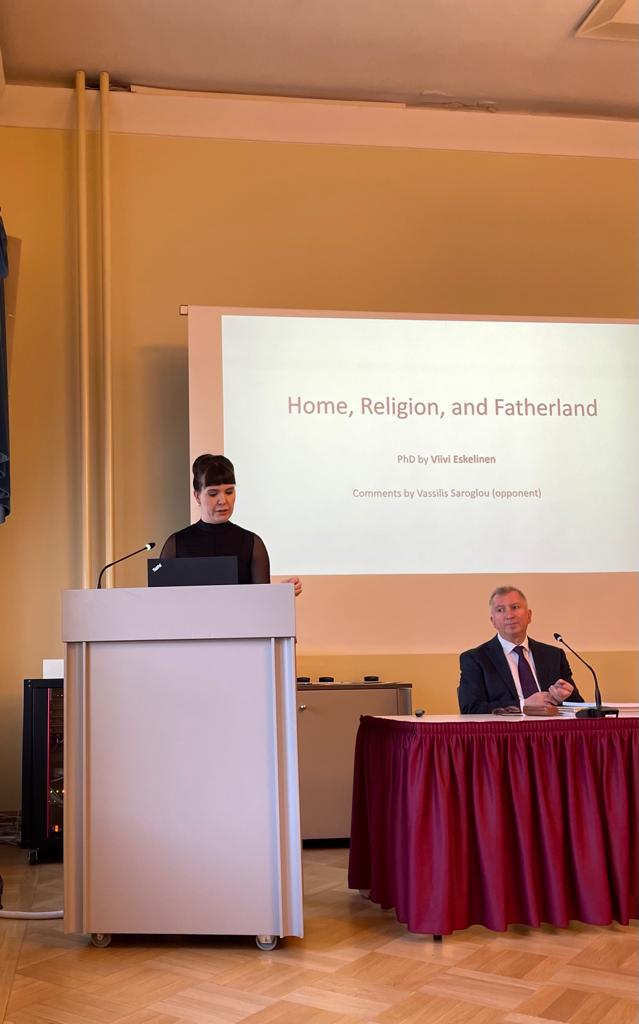 Viivi Eskelinen defends her dissertation "Home, religion and fatherland". Professor Vassilis Saroglou is the opponent