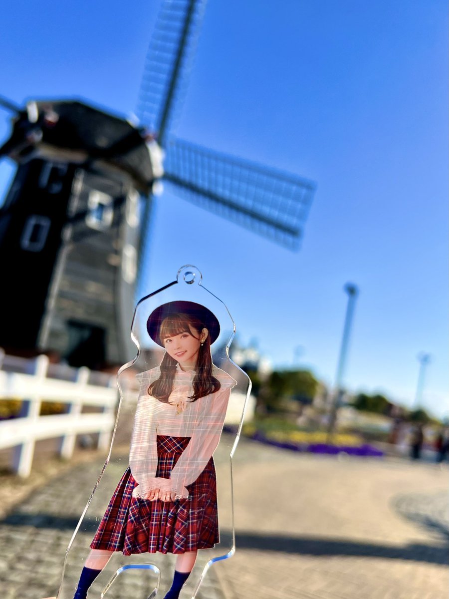 DREAMY_7COLOR's tweet photo. せっかく遊びに行ったのでいい感じのアクスタと撮ってきた…!
この時代にこのタグ使う人いなさそう…
#7ct https://t.co/Udn4wj5uBo
