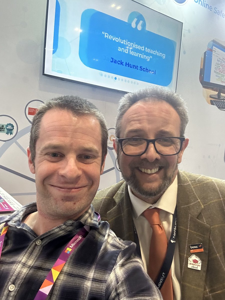 Got to get a selfie with <a href="/teknoteacher/">Alan O'Donohoe</a> and <a href="/AlKingsley_Edu/">Al Kingsley MBE</a>