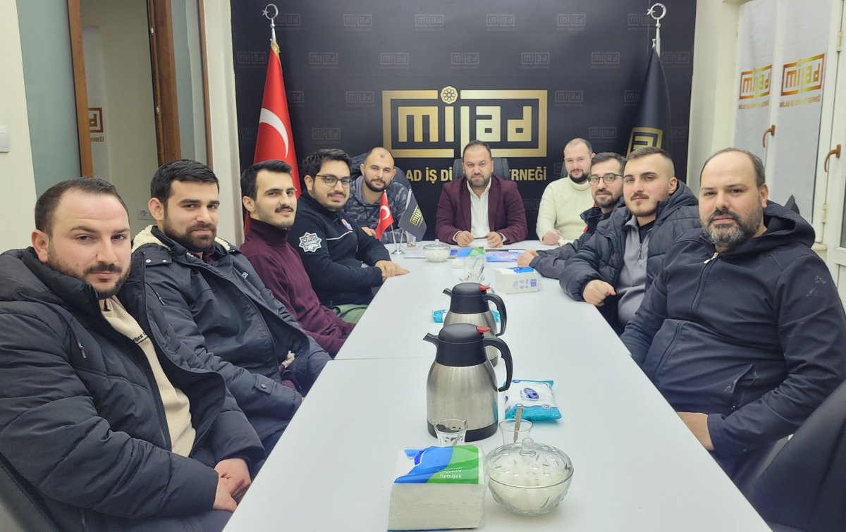 Haftalık Yönetim Kurulu toplantımızı "Kalkınan Türkiye'nin Temellerini Atan Necmeddin Erbakan" anma programımız konusuyla Genç Milad Genel Başkanı Mustafa DÖNMEZ riyasetinde Genel Merkezimizde icra ettik.