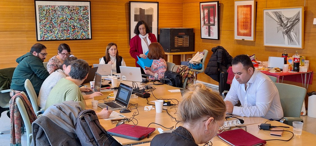 A very productive meeting in Madrid for Partners to review and update the V-Global MOOC - interested in learning more about blended learning and creating your own virtual fieldtrips - see the VGlobal v-global.eu for more information <a href="/eurogeography/">eurogeo</a>